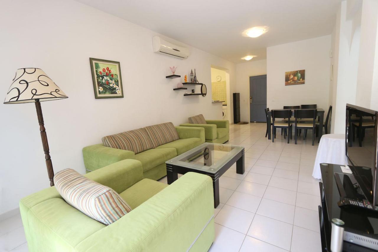 Victor Apartment Paphos Buitenkant foto