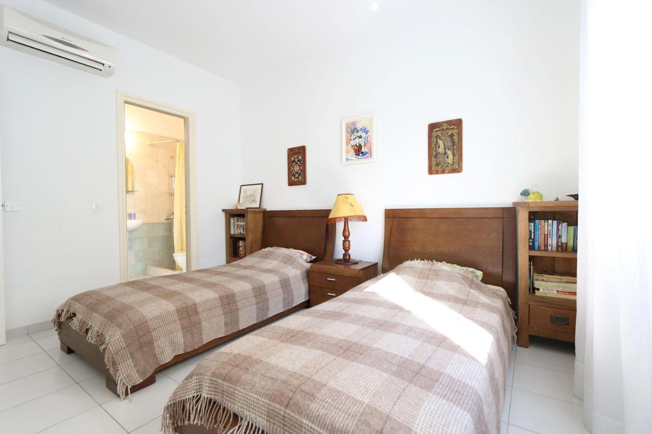 Victor Apartment Paphos Buitenkant foto