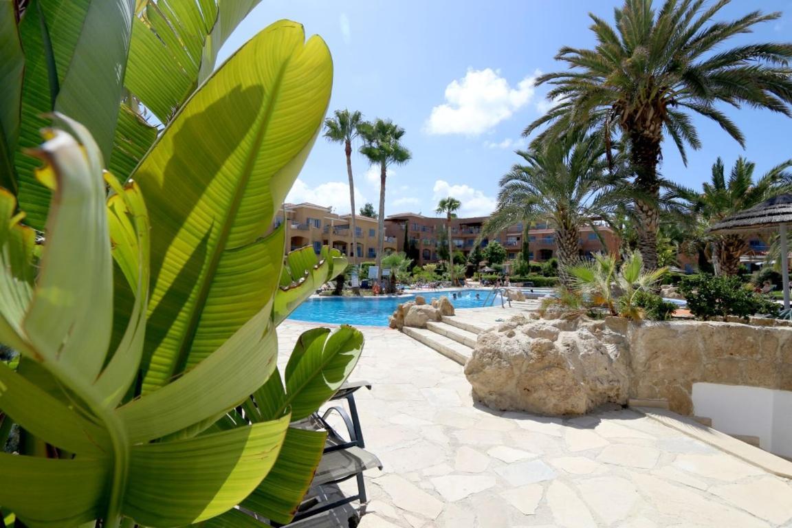Victor Apartment Paphos Buitenkant foto