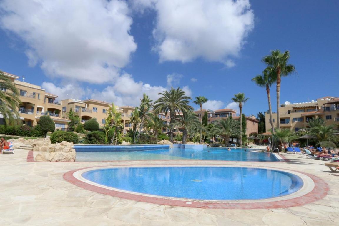 Victor Apartment Paphos Buitenkant foto